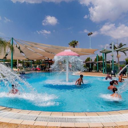 Maagan Eden Holiday Village Ma'agan Bagian luar foto